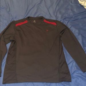Old navy active long sleeve shirt